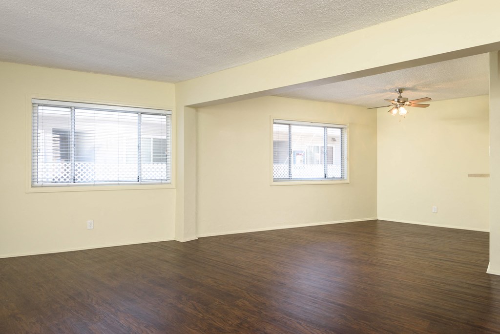 Apartments for rent with hardwood floors in Long Beach
