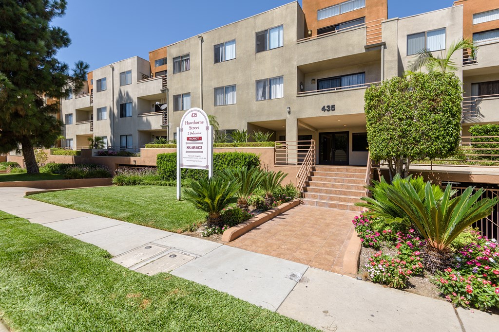 the building in which the apartment is located