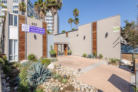 633 East 1st Street outside