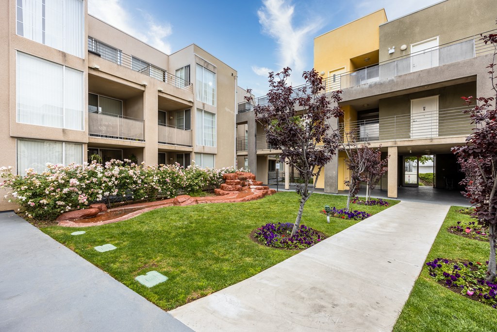 parc ridge courtyard