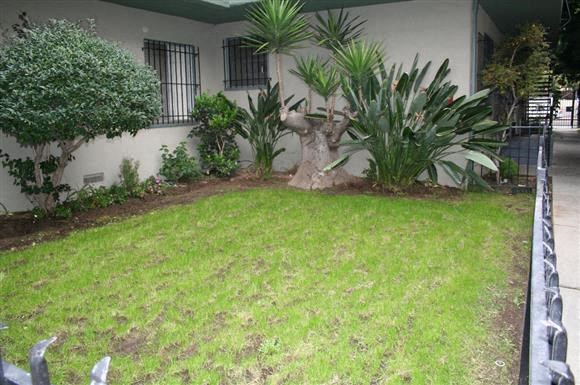 A41--1204-1208 West Adams Blvd.