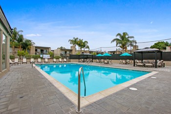 Apartments for rent with pool in Santa Ana - Photo Gallery 26