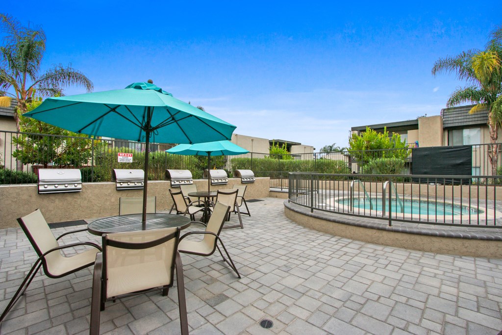 Community Seating Area in Santa Ana