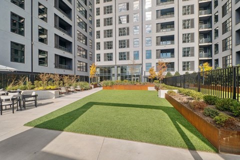 The Alcott Outdoor Terrace Lounge