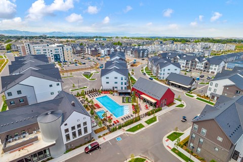 Arden Karl's Farm Exterior and Pool