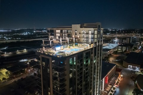 Deco Exterior and rooftop