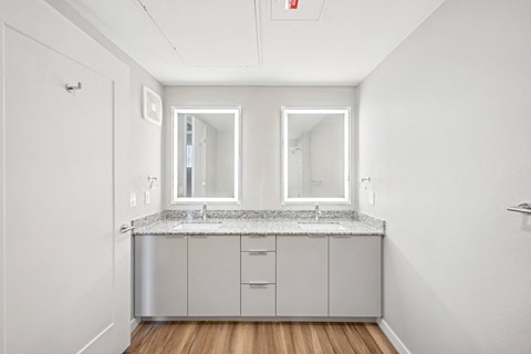 Arden Karl's Farm Bathroom