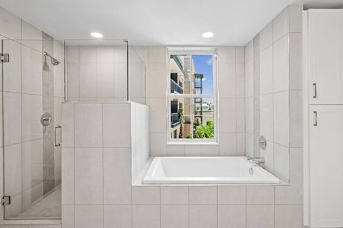 Society Shower & Tub