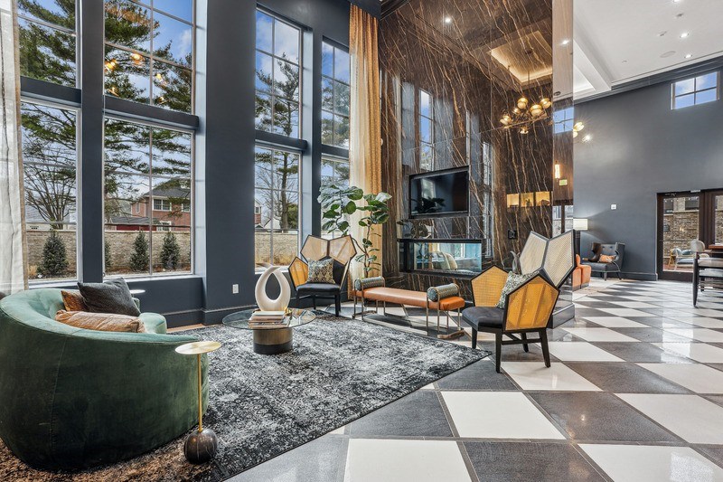 Florent Clubroom & Viewing Lounge