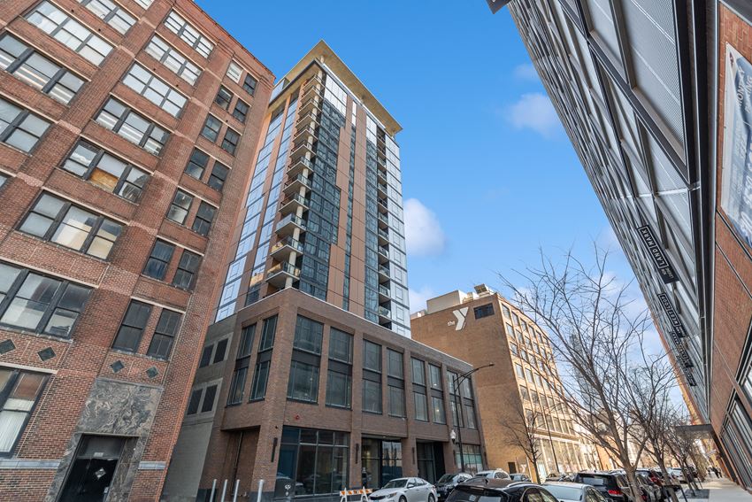 Sage West Loop Apartments, 1044 W Van Buren St, Chicago, IL RentCafe