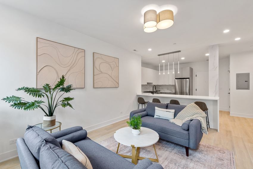 3821 N. Ashland Ave.