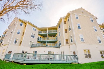 18400 Belvidere Rd 1-2 Beds Apartment for Rent - Photo Gallery 3