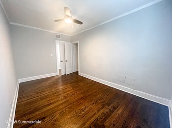 1455-57 W. Summerdale Ave. 2-3 Beds Apartment for Rent - Photo Gallery 3