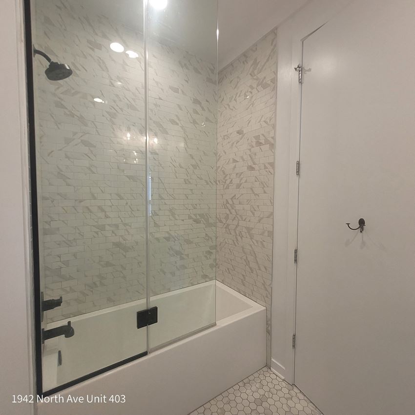 the master bathroom | nathan homes - Photo Gallery
