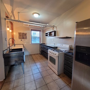 1634-38 W Granville Ave. 1-2 Beds Apartment for Rent - Photo Gallery 6