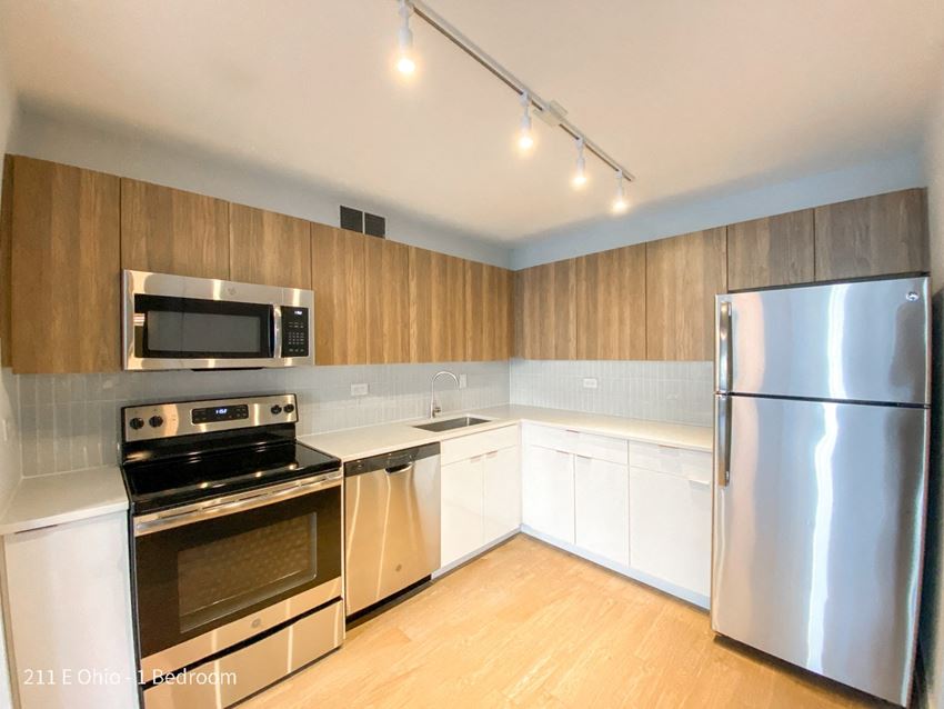 211 E. Ohio St. List