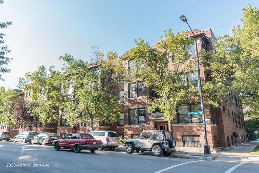 2338 wilson ravenswood chicago