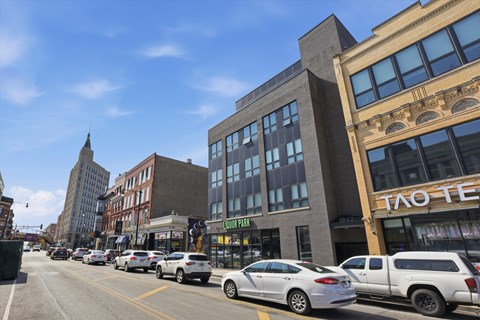 1938-42 W. North Ave. 1 Apartment for Rent
