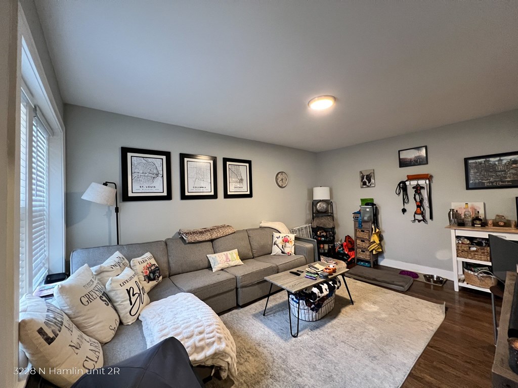 3228 N. Hamlin Ave.