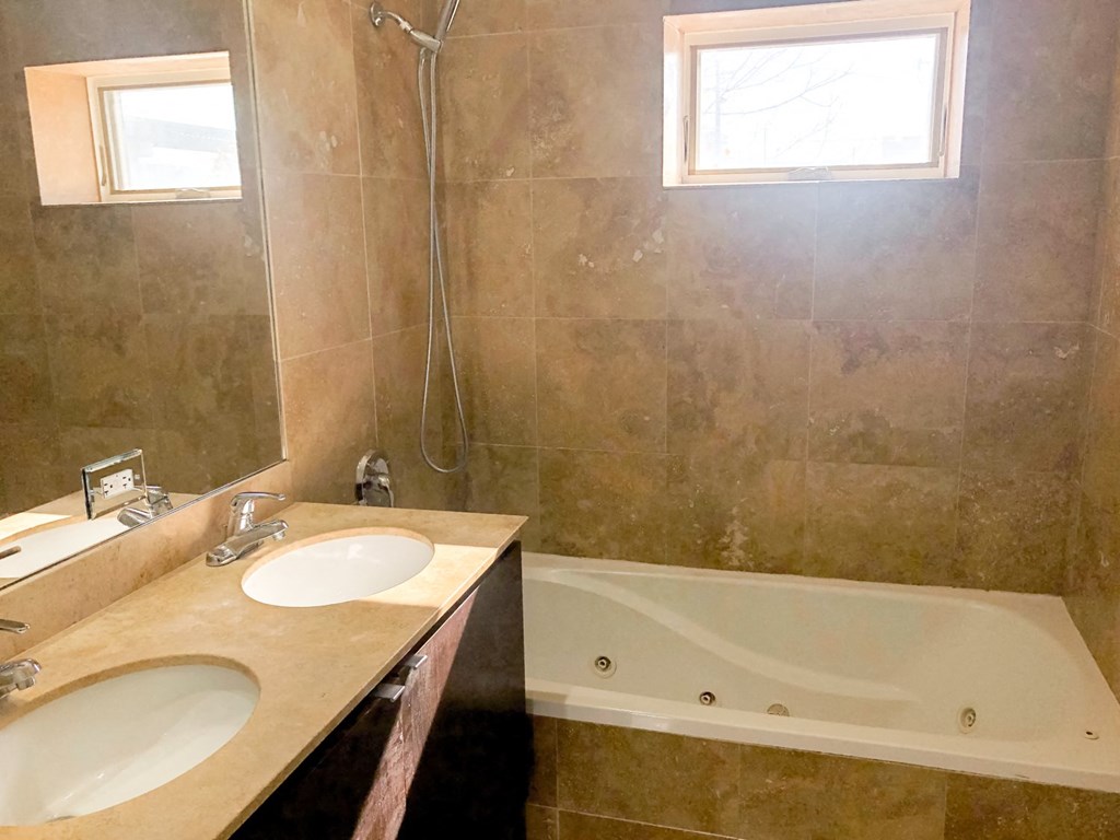 double sink and whirl pool bath