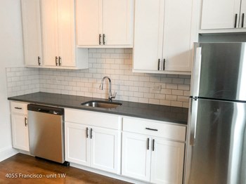 4049-57 N. Francisco Ave. 1-2 Beds Apartment for Rent - Photo Gallery 2