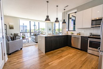 4747-59 N. Ashland Ave. 1-2 Beds Apartment for Rent - Photo Gallery 6