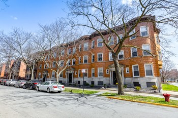 5437-47 S. Harper Ave. Studio-3 Beds Apartment for Rent - Photo Gallery 2
