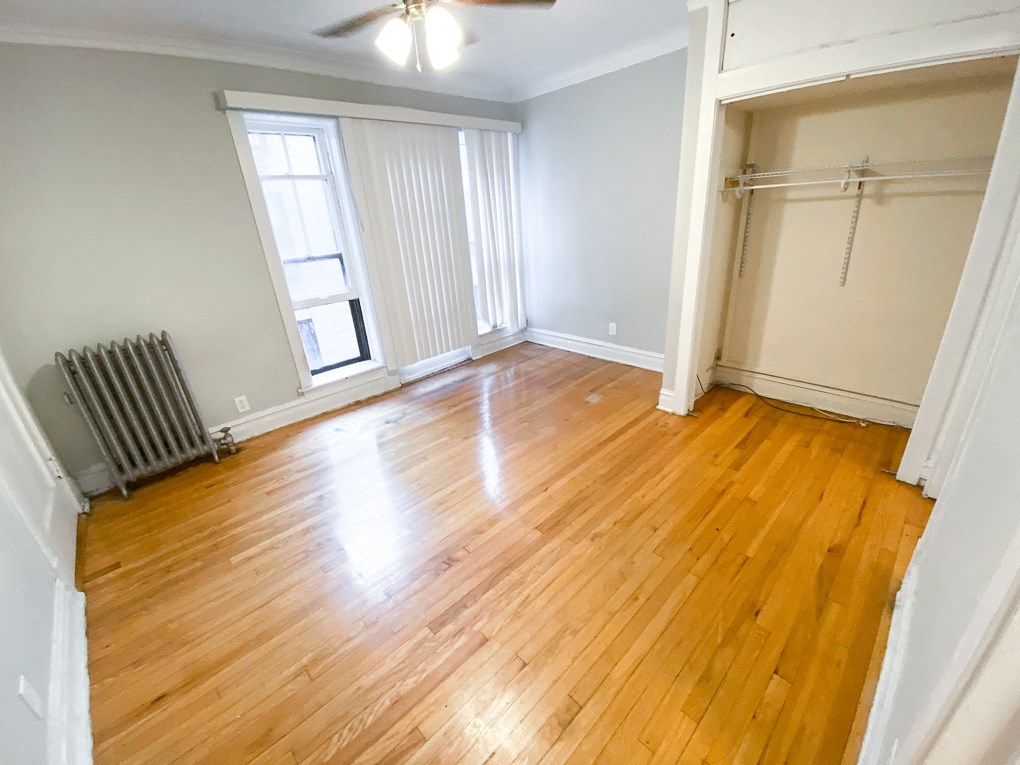 543-49 W. Arlington Pl.