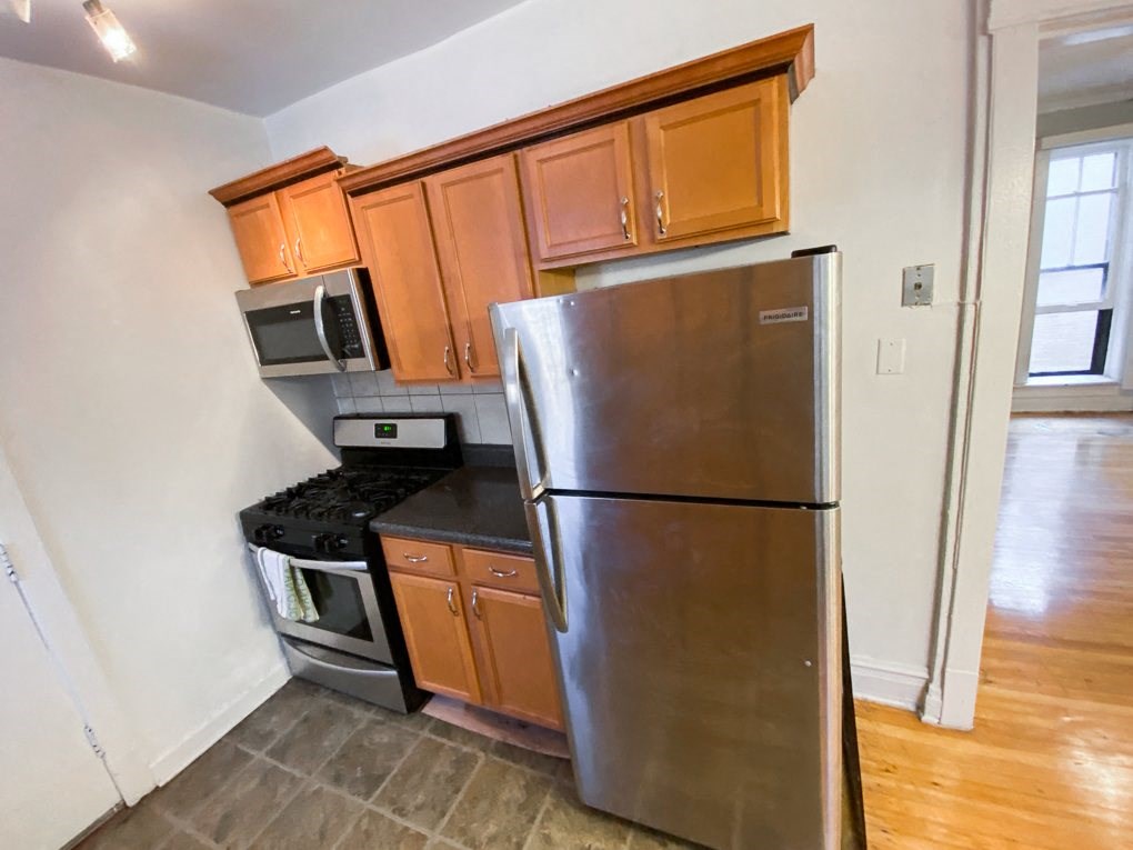 543-49 W. Arlington Pl.