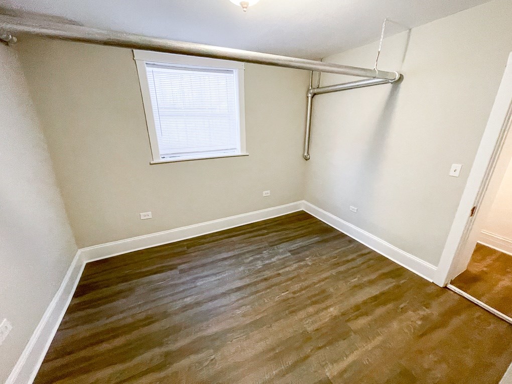 543-49 W. Arlington Pl.