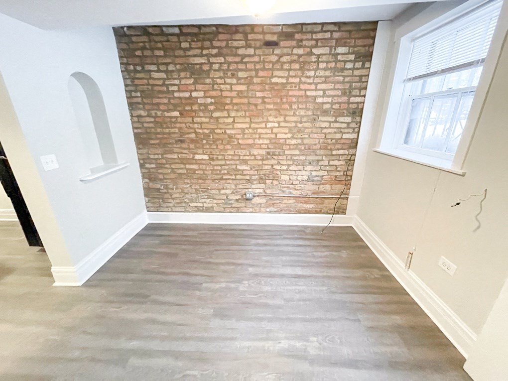 543-49 W. Arlington Pl.