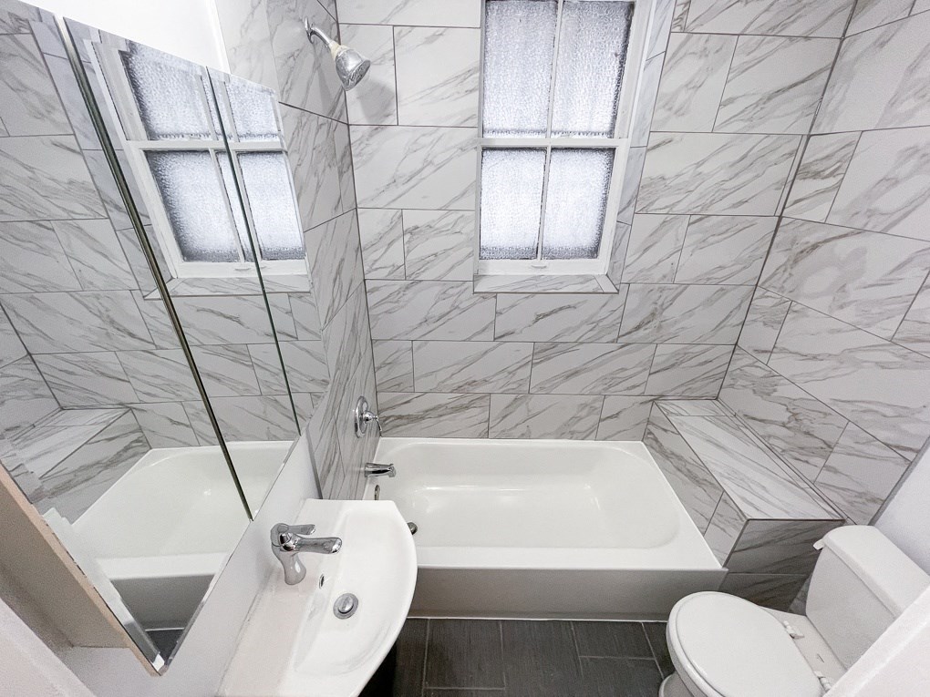 543-49 W. Arlington Pl.