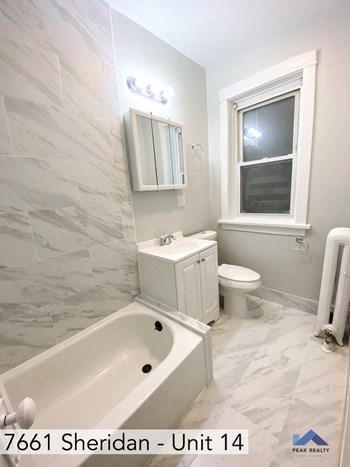 7661 N. Sheridan Rd. Studio-3 Beds Apartment for Rent - Photo Gallery 3