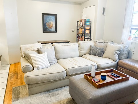 959 W. Webster 1-2 Beds Apartment for Rent