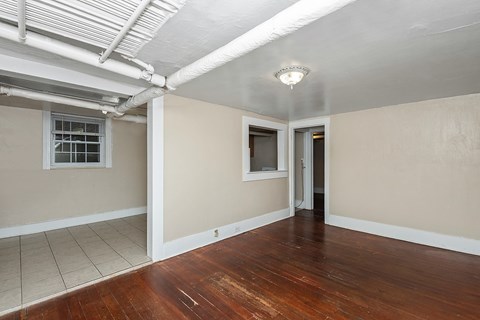 995 Corona St. 1 Apartment for Rent