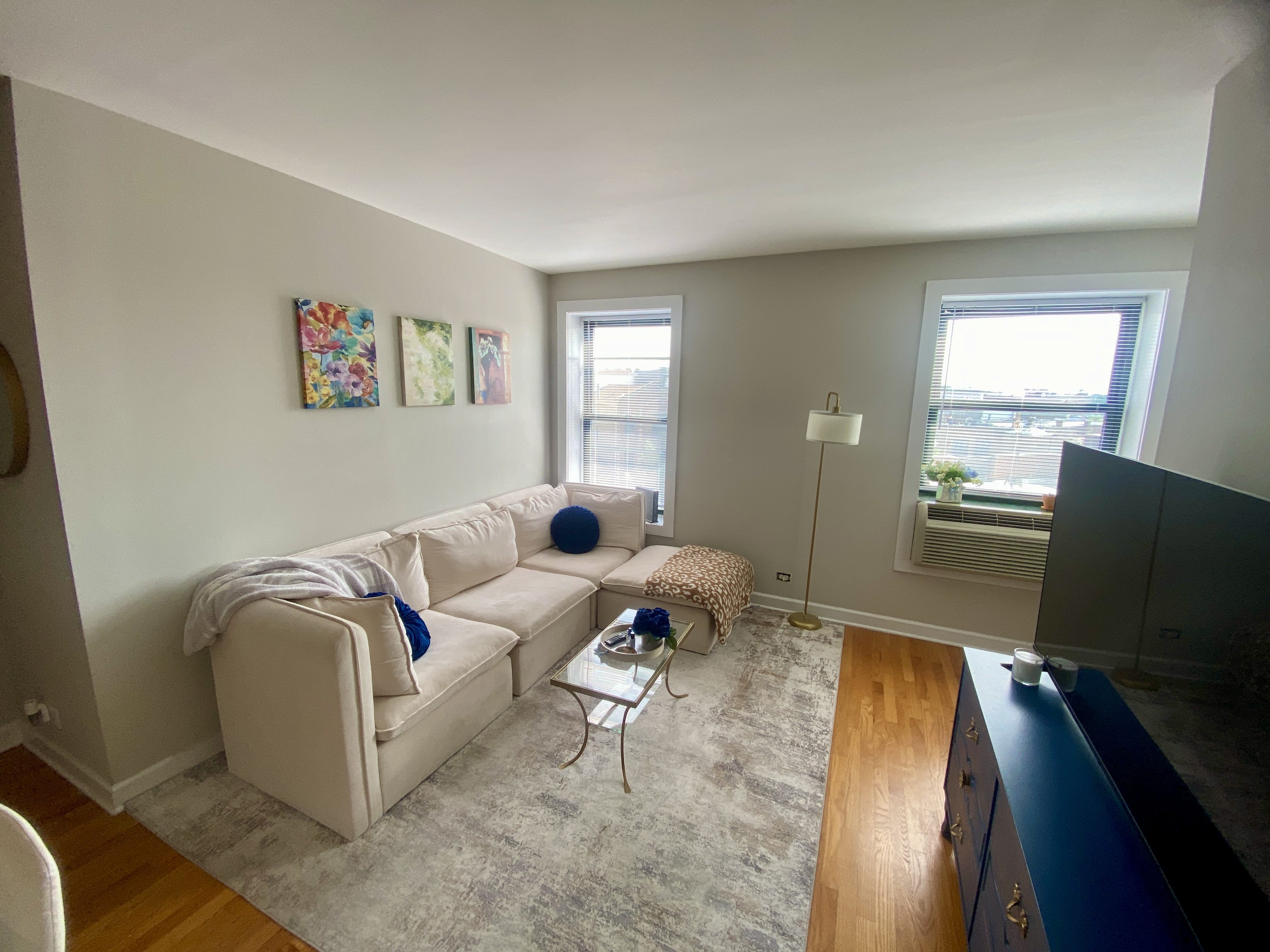 1170 N. Milwaukee Ave.