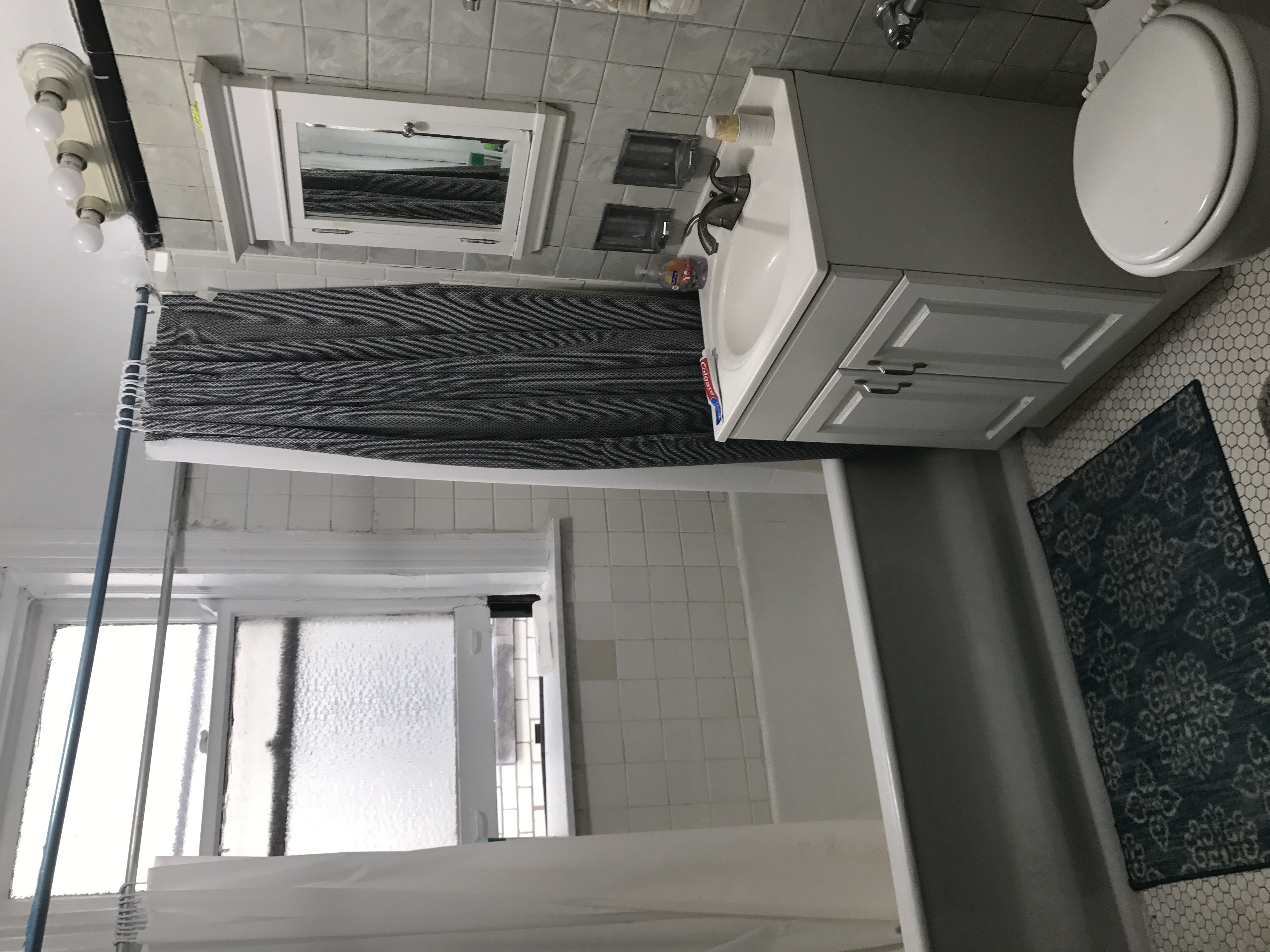 1125 Davis St./ 1603-11 Ridge Ave.