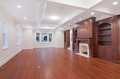 600 W. Belden Ave. 4 Beds Apartment for Rent