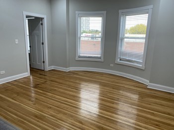5437-47 S. Harper Ave. Studio-3 Beds Apartment for Rent - Photo Gallery 5