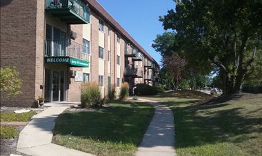 230-340 Spring Hill Dr 1 Bed Apartment for Rent Photo Gallery 1