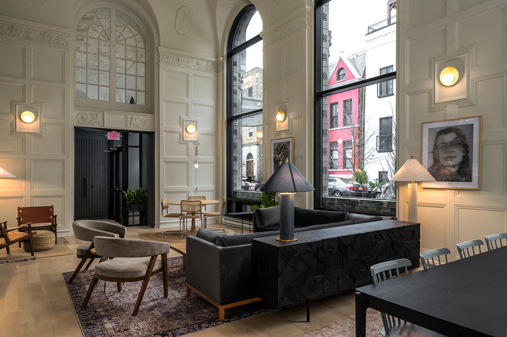 444 W. St. James Pl.