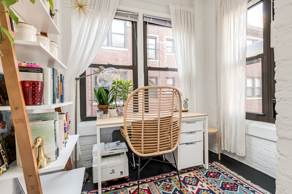 523-31 W. Fullerton Ave.