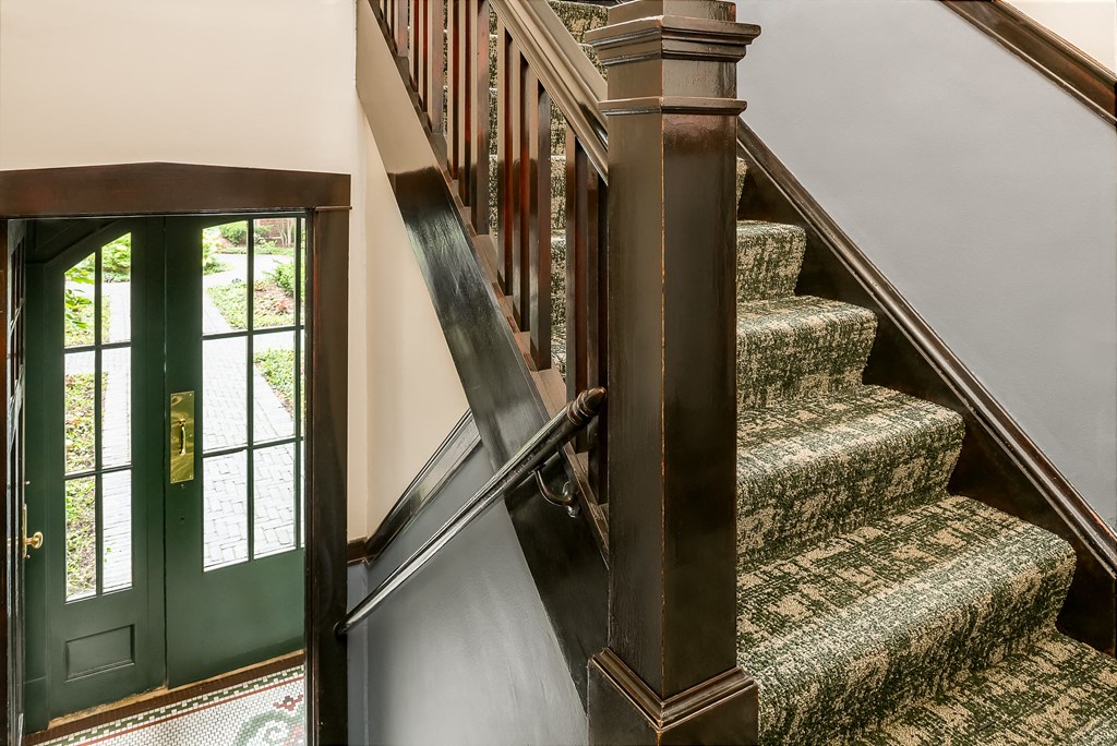 523-31 W. Fullerton Ave.