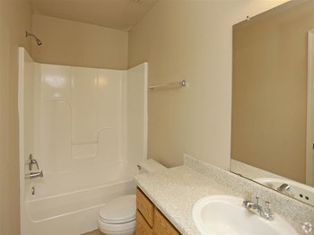 1920 Goudchaux 3-4 Beds Apartment, Home for Rent - Photo Gallery 12