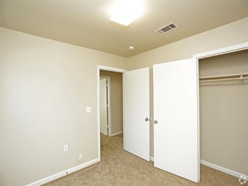 1920 Goudchaux 3-4 Beds Apartment, Home for Rent - Photo Gallery 6