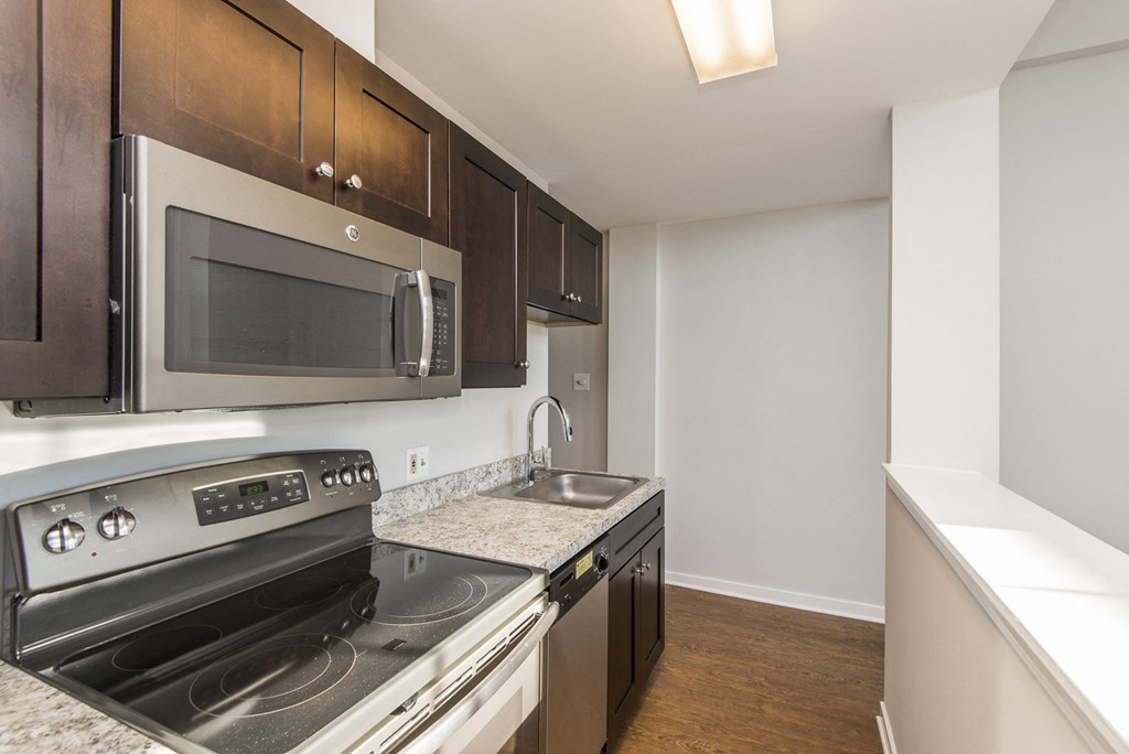 108 Levering Kitchen 2