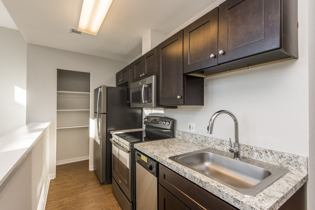 108 Levering Kitchen 3