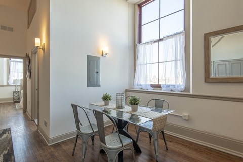 1619 Dining Room 1
