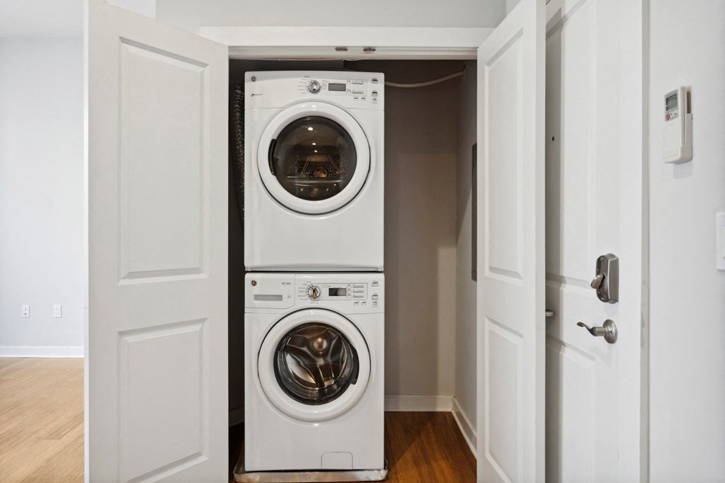 Unit 302 Washer / Dryer