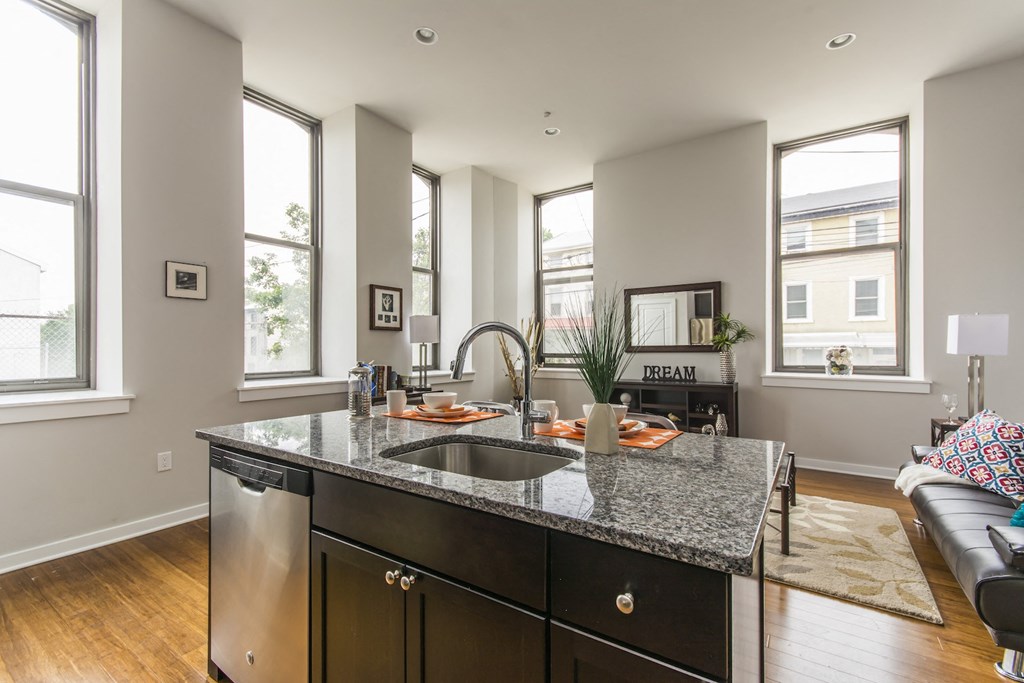 Kitchen / Living Room